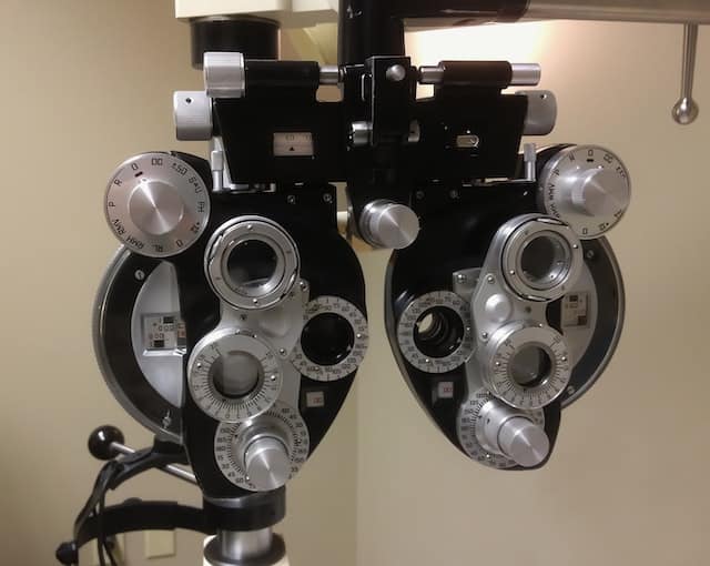 What Does a Optometric Technician Do?