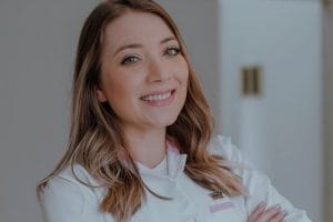Aesthetic Nurse Cover Letter Examples & Writing Guide