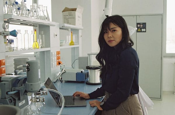 Lab Manager vs. Lab Supervisor - What's The Difference?