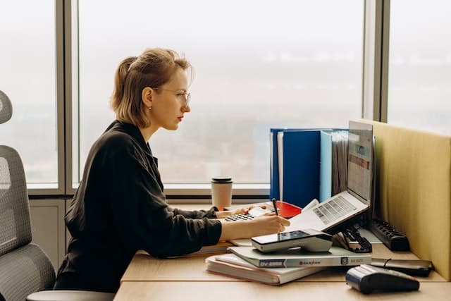 Director of Accounting vs. Controller: What's The Difference?