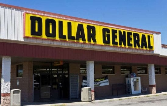 What Does a Dollar General Sales Associate Do?