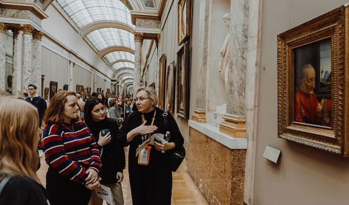 museum guide cover letter